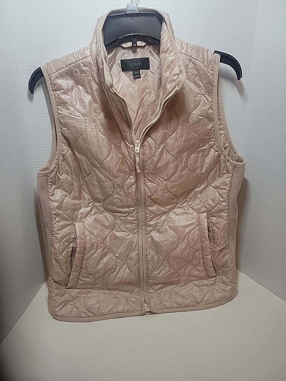 J CREW Quilted Layering Vest Primaloft Women’s Medium Rose Gold Zip Packable